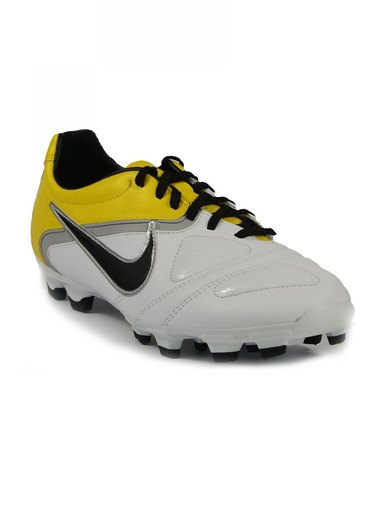 Nike Men's Libretto White Shoe